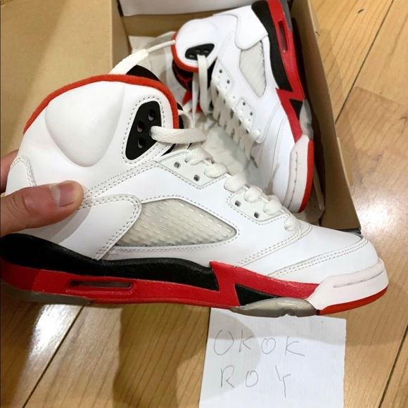 Jordan 4 fire red size 4.5 - Picture 3 of 9